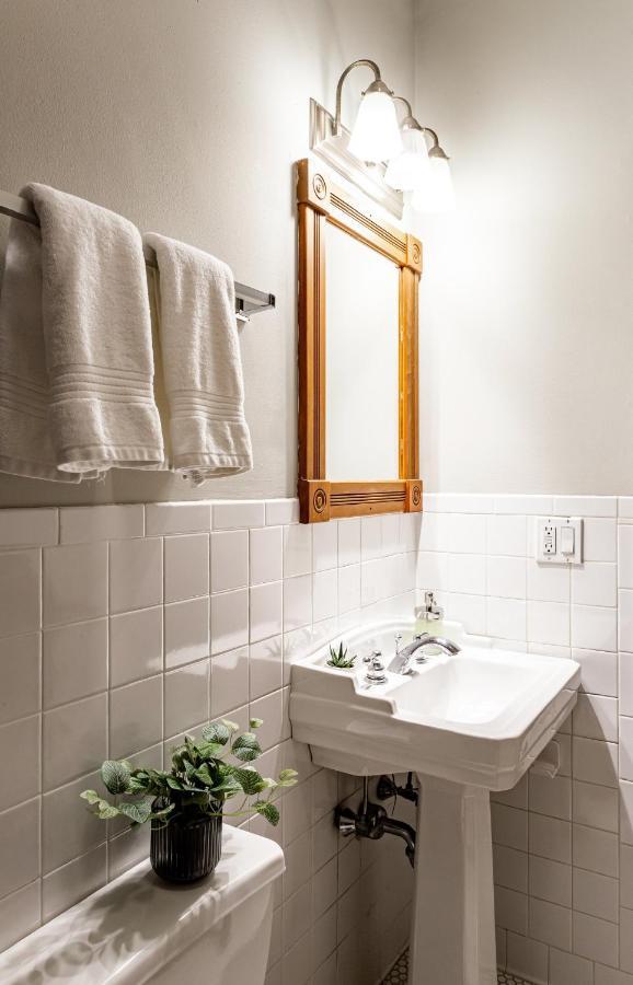 Spacious Stay Near Yale In Downtown New Haven Exterior photo
